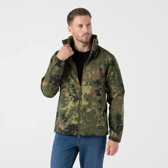 Куртка Helikon-Tex GUNFIGHTER Jacket - Shark Skin Windblocker, Flecktarn